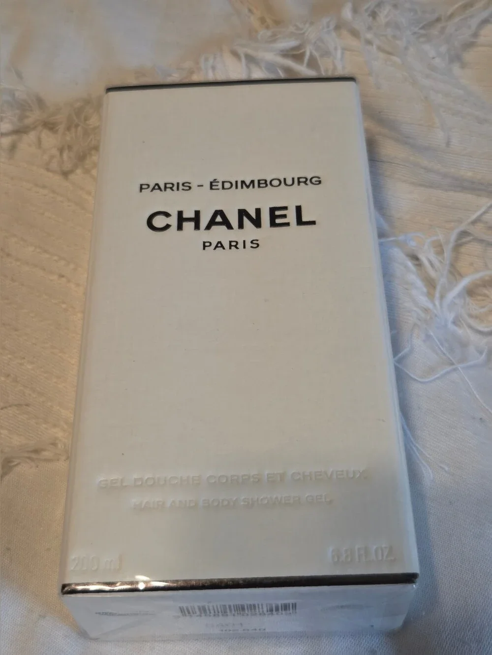 CHANEL White Shower Gel Tube